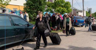 Покупали машины, дома, землю: более 140 тысяч ВПЛ лишили соцвыплат после проверки - focus.ua - Россия - Украина