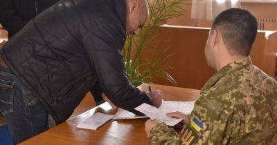 Мобилизация в Украине: кто из мужчин имеет право на отсрочку от службы (перечень) - focus.ua - Украина