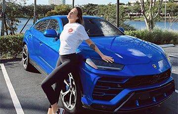 Арина Соболенко - Игу Свентек - СМИ: Арина Соболенко купила себе машину за $260 тысяч - charter97.org - США - Белоруссия - шт.Флорида