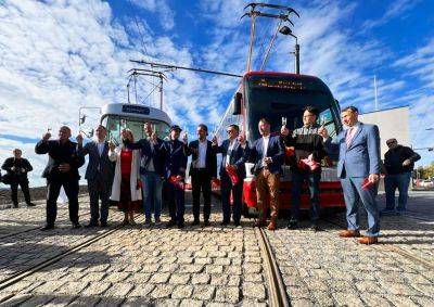 Зденек Гржиб - В Праге открыли новый трамвайный отрезок - vinegret.cz - Чехия - Прага