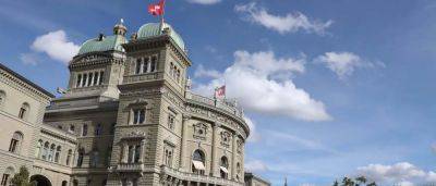 На выборах в Швейцарии побеждают правые консерваторы - obzor.lt - Швейцария - Парламент