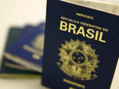 Андрей Мельник - Украинская писанка украшает новый паспорт гражданина Бразилии - unn.com.ua - Украина - Киев - Бразилия - Ангола