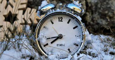 Перевод часов на зимнее время 2023: когда крутить стрелки - focus.ua - Украина