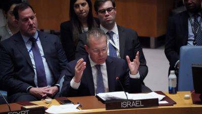 Гилад Эрдан - Эли Коэн - Израиль назвал "позорной" резолюцию ООН о перемирии - svoboda.org - Австрия - Россия - США - Израиль - Венгрия - Хорватия - Чехия - Иордания - Гватемала - Парагвай
