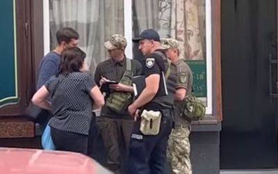 Мобилизация в Украине: адвокат рассказала о законности вручения повесток на улице - politeka.net - Украина