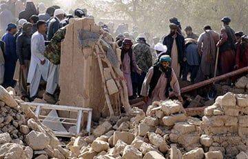 В Афганистане из-за землетрясения погибли более 2400 человек - charter97.org - Белоруссия - Москва - Афганистан - Герат