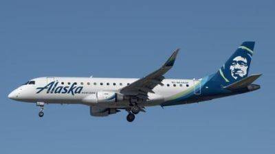 Драма в самолете: пилот пытался убить 83 пассажира - vesty.co.il - США - Израиль - state Alaska