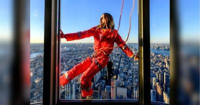 Рискованно, но впечатляет: Джаред Лето взобрался на знаменитый небоскреб в Нью-Йорке, рекламируя предстоящее турне своей рок-группы - fakty.ua - Украина - Австралия - Нью-Йорк - Новая Зеландия - Нью-Йорк