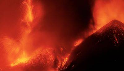В Италии началось извержение вулкана Этна - vchaspik.ua - Россия - Украина - Италия