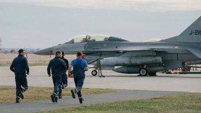 В Румынии открылся международный центр обучения пилотов F-16 - ru.euronews.com - Норвегия - США - Украина - Румыния - Дания - Голландия