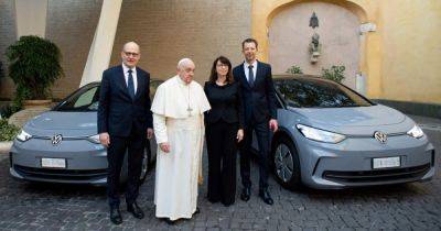 Франциск - Ускоренная электрификация: Volkswagen передаст 40 электромобилей Ватикану (фото) - focus.ua - Украина - Турция - Ватикан - Ватикан
