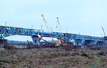 В Бобруйске разобрали самый старый мост через Березину - charter97.org - Белоруссия - Бобруйск