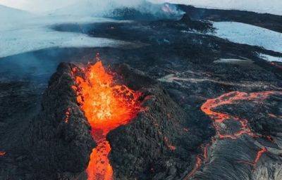 В Исландии из-за риска извержения крупного вулкана ухудшился прогноз для экономики на ближайший год - unn.com.ua - Украина - Киев - Исландия