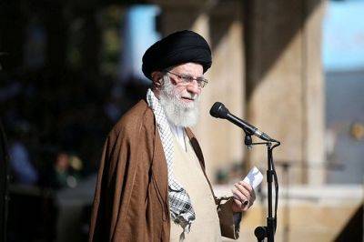 Али Хаменеи - Эбрахим Раиси - Верховный лидер Ирана попросил ХАМАС замолчать о вступлении Тегерана в конфликт - dialog.tj - Израиль - Иран - Тегеран