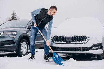 Лопата в авто ночью – почему нельзя оставлять зимой – советы водителям - apostrophe.ua - Украина