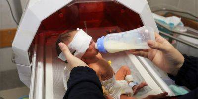 Из больницы Аль-Шифа в Газе эвакуировали 31 недоношенного младенца — фото - nv.ua - Украина - Израиль - Эмираты - Палестина