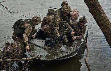 Владимир Зеленский - Зеленский опубликовал фото украинских военных на левом берегу Днепра - charter97.org - Белоруссия - Херсон - Херсонская обл.