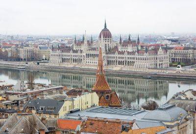 Bloomberg: Венгрия возобновит выдачу «золотых виз» после 6-летнего перерыва - obzor.lt - Россия - Китай - Венгрия - Будапешт - Португалия - Греция - Визы