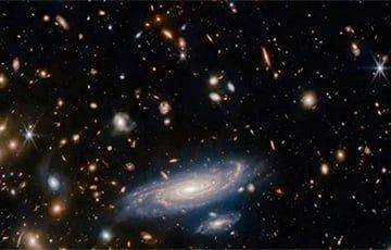 Ученые: В очень далеких галактиках обнаружен неожиданный химический элемент - charter97.org - Белоруссия