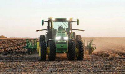 Deere прогнозирует снижение прибыли на фоне падения спроса - minfin.com.ua - Украина - Бразилия