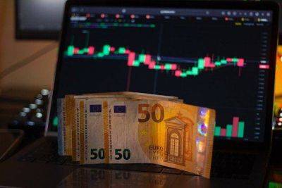 Евро растет после выхода позитивных данных - smartmoney.one - Москва - США - Германия - Япония - Швеция - Голландия - Reuters