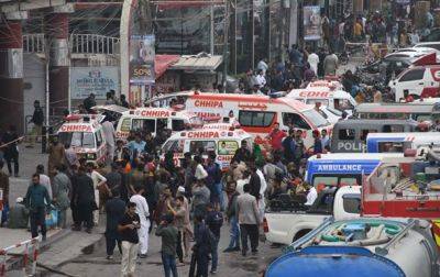 В Пакистане в ТЦ возник пожар: погибли 11 человек - korrespondent.net - Украина - Пакистан - Албания - Карачи