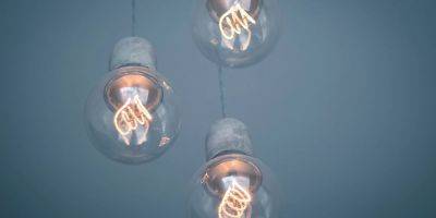 Тарас Мельничук - Экономия электроэнергии. Как пенсионерам получить 5 энергосберегающих лампочек — куда обращаться - nv.ua - Россия - Украина