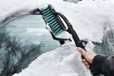 Как быстро очистить машину от снега зимой – советы водителям - apostrophe.ua - Украина