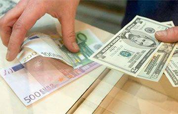 Белорусский рубль третий день подряд сдает позиции к основным валютам - charter97.org - Белоруссия