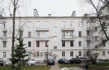 В спрятанной в центре Минска сталинке продается уютная квартира - charter97.org - Белоруссия - Минск - р-н. Московский