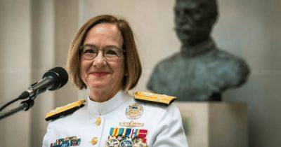 Джо Байден - Военно-морские силы США впервые возглавила женщина: что известно об адмирале Франчетти - focus.ua - США - Украина - шт. Нью-Йорк