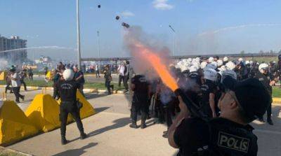 В Турции группа протестующих атаковала авиабазу США - ru.slovoidilo.ua - США - Украина - Израиль - Турция - Махачкала - респ. Дагестан - Протесты