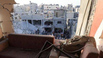 Сектор Газа: десятки погибших в лагере Аль-Магази - ru.euronews.com - Израиль - Египет