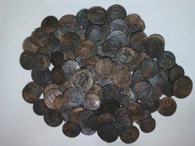 У берегов Сардинии нашли большой клад из тысяч древних монет у берегов Сардинии - unn.com.ua - Украина - Киев - Италия