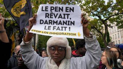 Сенат Франции приступил к обсуждению спорного законопроекта об иммиграции - ru.euronews.com - Франция