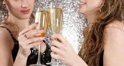 Ученые доказали: нервным женщинам нужно пить шампанское каждый день - cxid.info - Мадрид