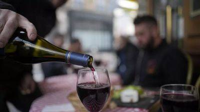 В мире снижается производства вина - ru.euronews.com - Италия - Австралия - Франция - Бразилия - Аргентина - Юар - Чили