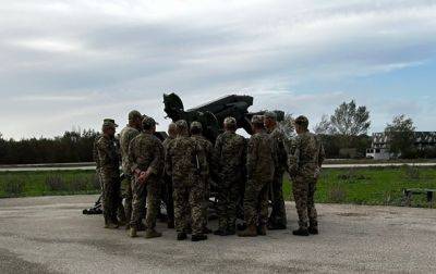 В Испанию прибыли украинские военные, которые будут обучаться на ЗРК Hawk - korrespondent.net - Россия - Украина - Франция - Испания