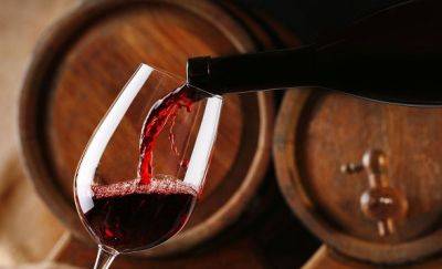 Мировое производство вина в этом году упадет до 62-летнего минимума - unn.com.ua - США - Украина - Киев - Италия - Австралия - Франция - Испания - Чили