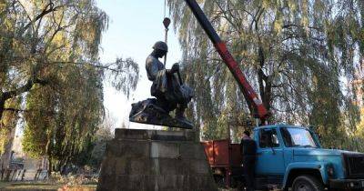 Во Львове демонтировали три советских памятника: какие именно - dsnews.ua - Украина - Львов
