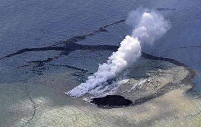 Около Японии после подводного извержения вулкана образовался новый остров - korrespondent.net - Украина - Токио - Япония - Индонезия - Острова