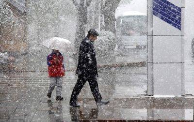 Синоптики спрогнозировали мокрый снег и дожди в Украине - korrespondent.net - Украина - Киев