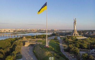 Стало известно, сколько раз меняли полотнище самого большого флага Украины - korrespondent.net - Украина - Киев - район Печерский, Киев
