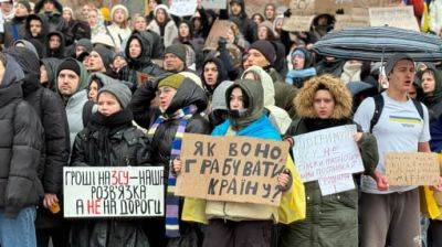 Виталий Кличко - Под стенами Киевсовета протестовали из-за бюджета на следующий год - pravda.com.ua - Киев