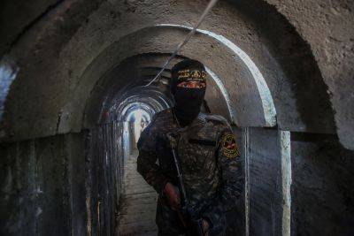 ЦАХАЛ показал, как уничтожают террористов в туннелях Газы - news.israelinfo.co.il