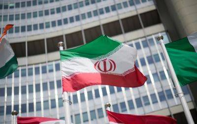 В Иране во время стрельбы погибли 11 полицейских, есть раненые - korrespondent.net - Украина - Иран - Тегеран