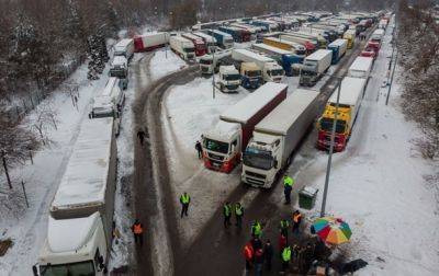 Еще один украинский водитель скончался на границе с Польшей - korrespondent.net - Украина - Польша