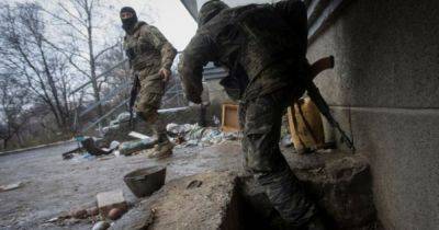Российская армия удерживает на Бахмутском направлении почти 80 тысяч бойцов, — военный - dsnews.ua - Россия - Украина