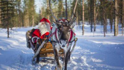 Санта-Клаус готовится к Рождеству - ru.euronews.com