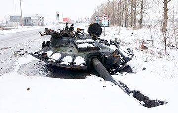 Самоуничтожился: российский танк Т-80 взорвался на мине в Белгородской области - charter97.org - Россия - Украина - Белоруссия - Белгородская обл.